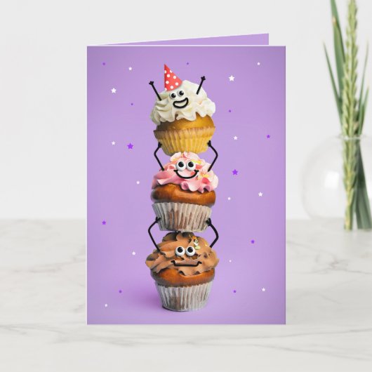 Happy Birthday Schattigee Happy Stack van Cupcakes Feestdagen Kaart (Voorkant)