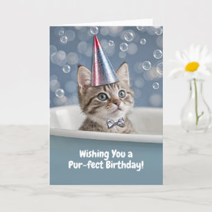 Happy Birthday Schattigee kitten in bad met feest  Kaart