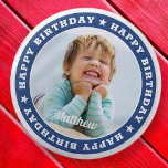 Happy Birthday Simple Moderne Custom Photo Ronde Button 5,7 Cm<br><div class="desc">Dit eenvoudige en moderne ontwerp is samengesteld uit serif typografie en voegt een douanefoto toe.</div>