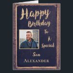 Happy Birthday Son Foto voor zijn persoonlijke kaa<br><div class="desc">Happy Birthday Son Photo for Him Personalize Card is geweldig om je zoon te laten weten dat je hem waardeert en dat hij speciaal voor je is. U kunt de kaart personaliseren door de foto en uw informatie van uw zoon toe te voegen.</div>