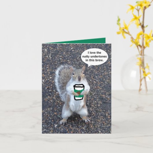 Happy Birthday Squirrel Coffee Kaart (Gele Bloem)