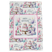 Happy Birthday Unicorn Themed Medium Cadeauzakje (Achterkant)