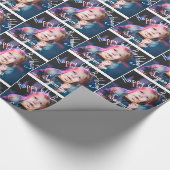 Happy birthday voeg je eigen grappige foto toe cadeaupapier (Hoek)