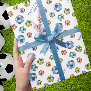Happy Birthday Voeg Jouw naam Voetballen toe Cadeaupapier