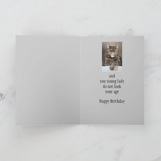 Happy Birthday Vrouwen zien je niet als een vun ka Kaart (Binnen)