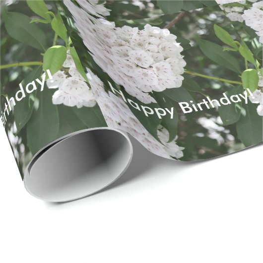 Happy Birthday White Mountain Laurel Flowers Cadeaupapier (Rol Hoek)