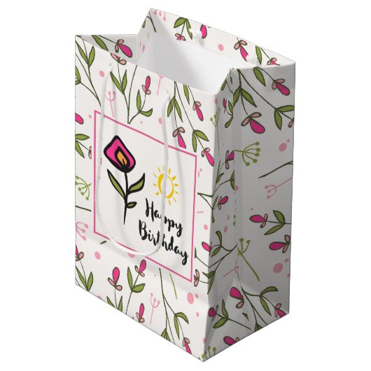 Happy Birthday - wilde bloemen en zon Medium Cadeauzakje (Voorkant Gekanteld)
