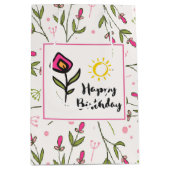 Happy Birthday - wilde bloemen en zon Medium Cadeauzakje (Voorkant)