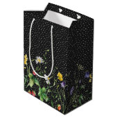 Happy Birthday Wildflowers op Polka Dots Medium Cadeauzakje (Achterkant Gekanteld)