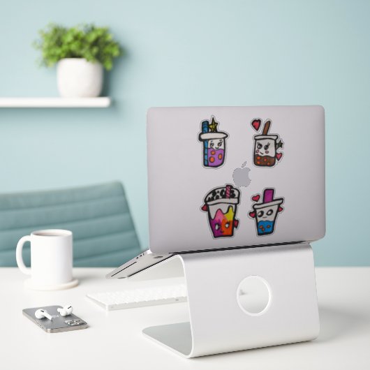 Happy Boba Tea Bubble Teas Bobas Kawaii Sticker (Laptop op bureau)