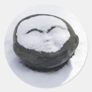 Happy Buddha met sneeuwliefhebber Ronde Sticker