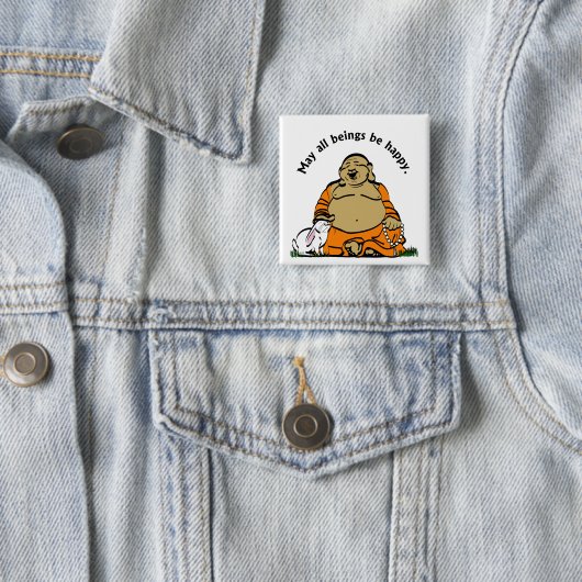 HAPPY BUDDHA VIERKANTE BUTTON 5,1 CM (In situ)