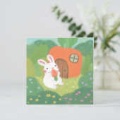 Happy Bunny met wortel in het bos Kaart (Staand voorkant)