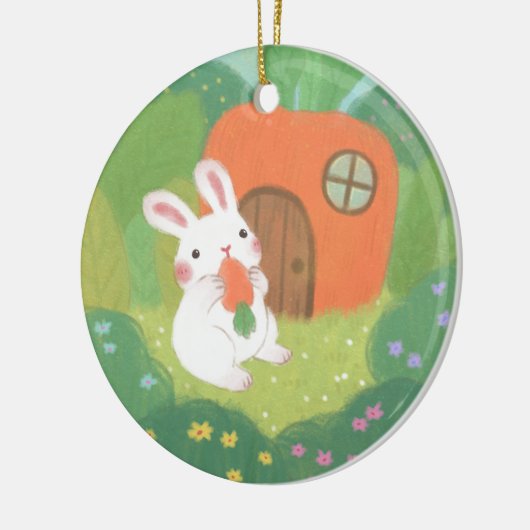 Happy Bunny met wortel in het bos Keramisch Ornament (Links)