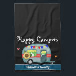 Happy Campers Familienaam Theedoek<br><div class="desc">Fun aangepaste familienaam met Happy Campers-tekst! Een leuke toevoeging aan je kampeerterrein. Alle tekst kan worden aangepast. Kunstwerk van Valarie Wade.</div>