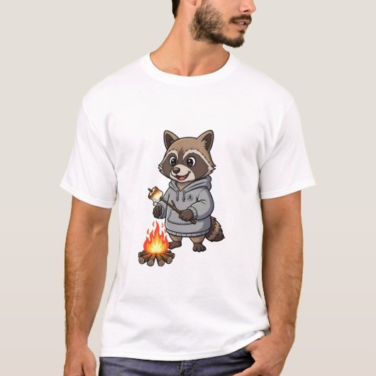 Happy Camping Raccoon in Hoodie Roasting T-shirt (Voorkant)