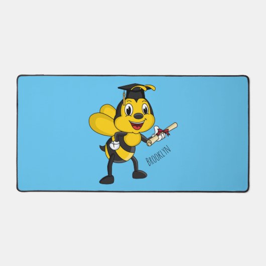 Happy cartoon bee afstuderen bureaumat (Voorkant)