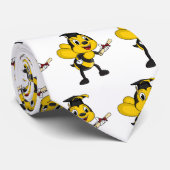 Happy cartoon bee afstuderen stropdas (Opgerold)