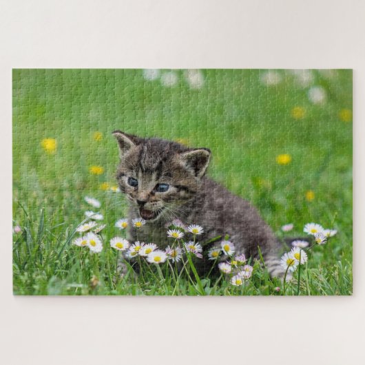 Happy cat speelt met bloemen legpuzzel (Horizontaal)