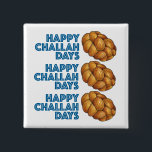 Happy Challah Days Chanukah Hanukkah Bread Loaf Vierkante Button 5,1 Cm<br><div class="desc">Button heeft een originele illustratie van een brood met braad challah-brood,  met HAPPY CHALLAH DAYS in een leuk lettertype! Geweldig voor het geven van cadeautjes aan Hanukkah. Zie je niet wat je zoekt? Hulp nodig bij aanpassingen? Neem contact op met Rebecca om iets voor je te ontwerpen.</div>