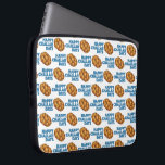Happy Challah Days Hanukkah Chanukah Joodse brood Laptop Sleeve<br><div class="desc">De hoes van de laptop is voorzien van een originele markeringsillustratie van een brood met gebluste kajallazen, met HAPPY CHALLAH DAYS in een leuk lettertype. Ideaal voor feestvieren voor Hanukkah! Zie je niet wat je zoekt? Hulp nodig bij aanpassingen? Klik "contact deze ontwerper"om iets te hebben enkel voor u wordt...</div>
