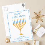 Happy Chanoeka Menorah Schattige gepersonaliseerd Briefkaart<br><div class="desc">Schattige aangepaste Happy Chanoeka briefkaart voor een joodse familie of een Chanoeka feest met een synagoge. Personaliseer met je eigen achternaam of groepsinformatie in het blauw onder de  blauwe en gouden menora.</div>