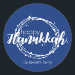 Happy Chanoeka Sneeuwbellen Sticker Gift Label<br><div class="desc">Schattigee en stijlvolle Happy Hanukkah Snow Bubbles Sticker Gift Label is ideaal voor uw vakantie cadeau geven behoeften. Er zijn andere producten die overeenkomen met dit ontwerp.</div>