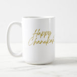 Happy Chanukah Classic Mok, 15 oz Koffiemok<br><div class="desc">Geniet van uw drankje van keus,  geïnspireerd door dit het opheffen bericht in een elegant gouden manuscriptdoopvont.</div>