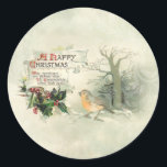 Happy Christmas Scroll, Holly & Kardinaal Ronde Sticker<br><div class="desc">Elegante  winterscène met kardinaal op een met sneeuw bedekte holly tak met antiek rol en kersttekst met rustieke houtscène op subtiele wervelende wijze groene achtergrond.</div>