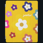 Happy Colorful Daisy Flowers Personalized-Yellow iPad Cover<br><div class="desc">Bescherm uw iPad,  iPad-air,  iPad-mini met deze leuke,  griezelige,  mooie,  daisy bloemen bedekking met een plek om jouw naam/initialen aan te doen. Om de doopvont of achtergrondkleur te veranderen klik enkel de "aanpassen het"knoop.</div>
