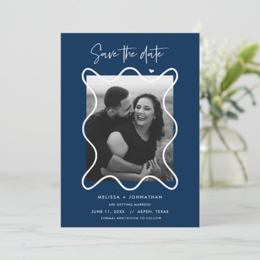 Happy Couple Bewaar de datum van de huwelijksaanko Save The Date (Staand voorkant)