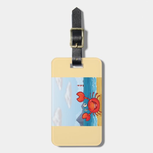 Happy Crab on Beach with Lighthouse Bagagelabel (Voorkant verticaal)