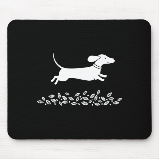 Happy Dachshund With Autumn Leaves For Pet Lovers  Muismat (Voorkant)