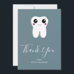 Happy Dental Tooth glimlachend Cute Hartelijk dank Bedankkaart<br><div class="desc">Dank je wel met een tekening van een grote witte tand met een schattige kawaii glimlach en grote gelukkige ogen.</div>