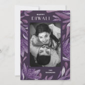 Happy Diwali. Paarse lichtfeesten. India Feestdagenkaart (Voorkant)
