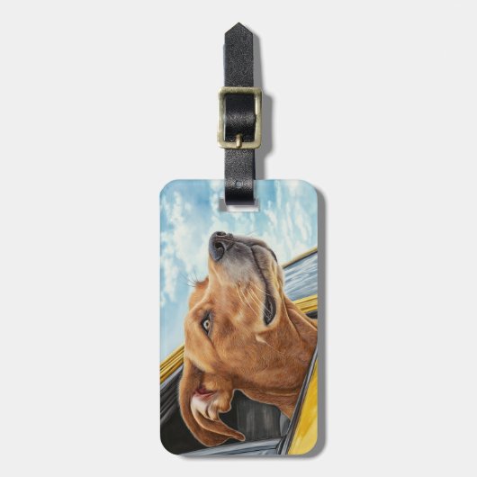 Happy Dog in Yellow Car Art Print Bagagelabel (Voorkant verticaal)