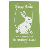 Happy Easter Bunny Rabbit Familienaam Green White Medium Cadeauzakje (Voorkant)