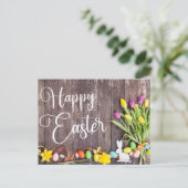 Happy Easter Postcard Wood Background Flowers Briefkaart (Staand voorkant)
