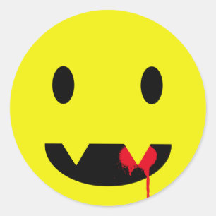 Happy Face met Fangs en Blood Tshirts Ronde Sticker