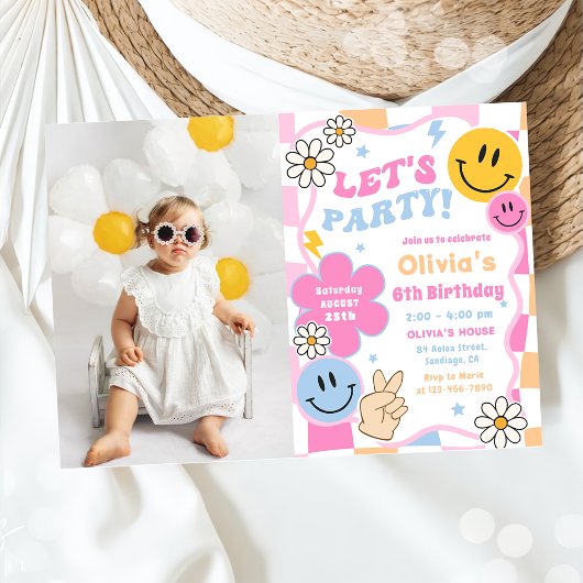 Happy Face Smile Groovy Checkered Verjaardagsfoto Kaart