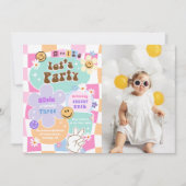 Happy Face Smile Groovy Checkered Verjaardagsfoto Kaart (Voorkant)