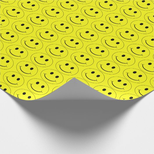 Happy Face Yellow Pattern Wrapping Paper Cadeaupapier (Hoek)