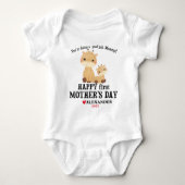Happy First Moederdag Giraffes met naam + jaar Romper (Voorkant)