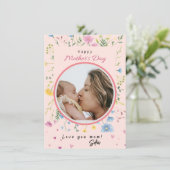 Happy First Moederdag Schattige Modern Flowers Fot Feestdagenkaart (Staand voorkant)