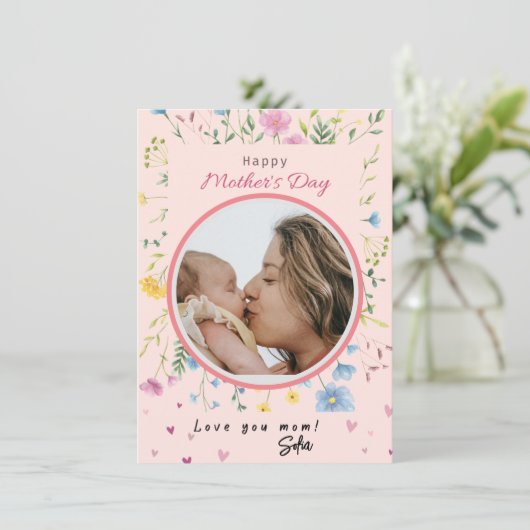 Happy First Moederdag Schattige Modern Flowers Fot Feestdagenkaart (Staand voorkant)