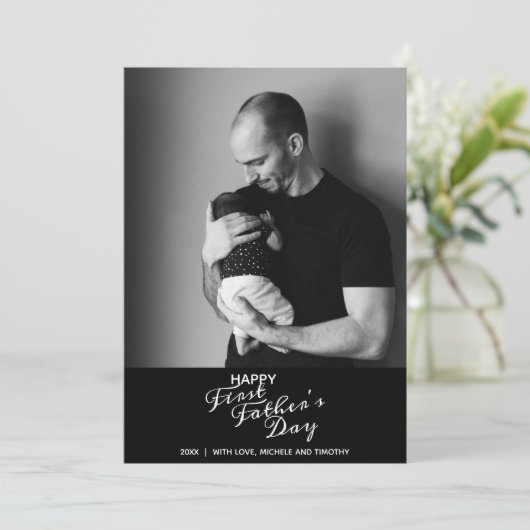 Happy First Vaderdag Elegant Typografie Foto (Staand voorkant)