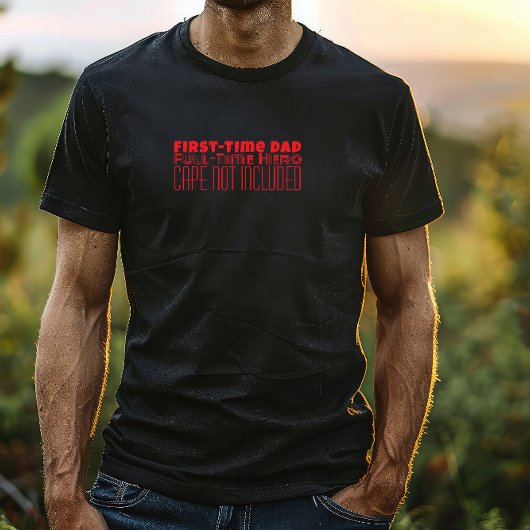 Happy First Vaderdag rode letter humor T-shirt