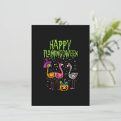 Happy Flamingbetween Scary Flamingos Funny Hallowe Kaart (Staand voorkant)