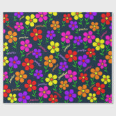 Happy Flowers Herhalende Naam Verjaardagsrol Cadeaupapier (Vlak)