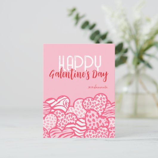 Happy Galentine Blush Pink Animal Print Hartnaam Feestdagenkaart (Staand voorkant)